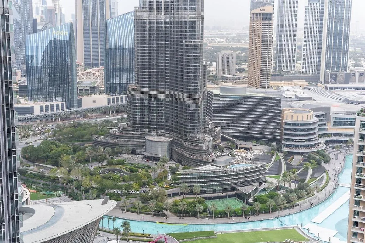 Luxurious 3-Bedroom Apartment In Downtown Near Burj Khalifa In Dubai Mall 0*,  United Arab Emirates